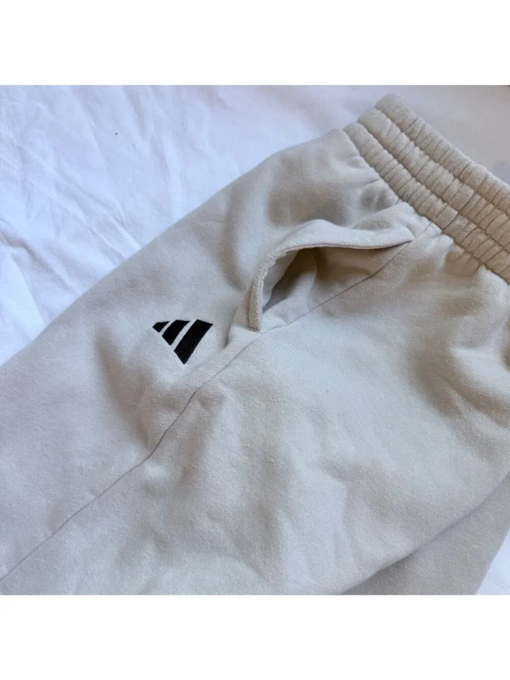 Adidas Boys Beige Hoodie Jogger Essential Small Logo Fleece Set size M 10-12